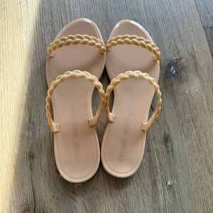 Stuart Weitzman Sawyer Jelly Braided Yellow Nude Sandals Size 9